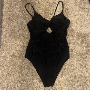 NWT cupshe black one piece swimsuit with cut out in the front and back size med
